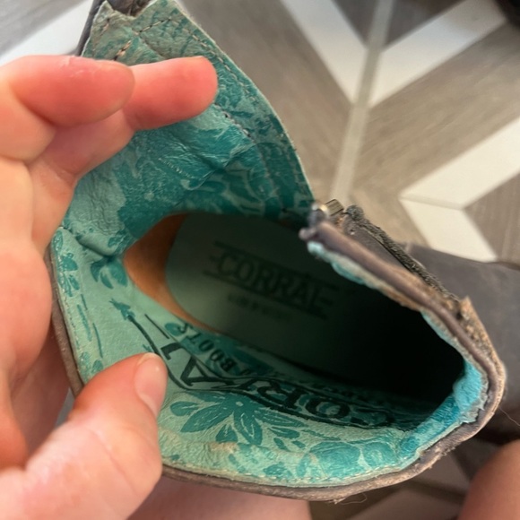 Corral Black Strappy Studded Boots, size 7.5 - Picture 4 of 7